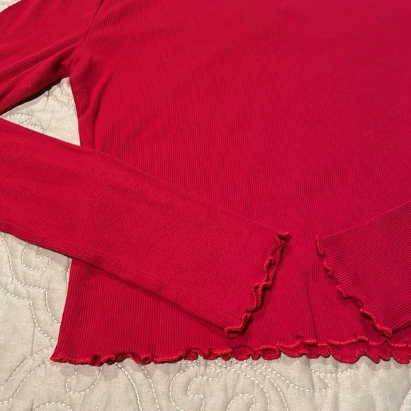 Hollister Long Sleeve Shirt - Picture 9 of 9